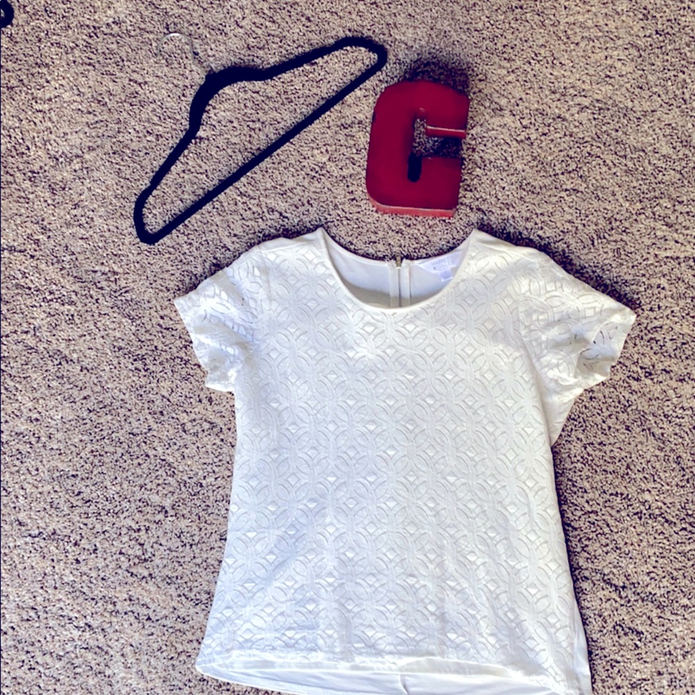 White lace detail short sleeved blouse